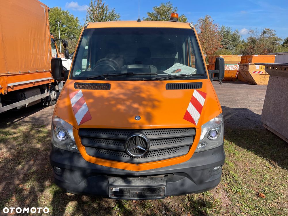 Mercedes-Benz Sprinter - 12
