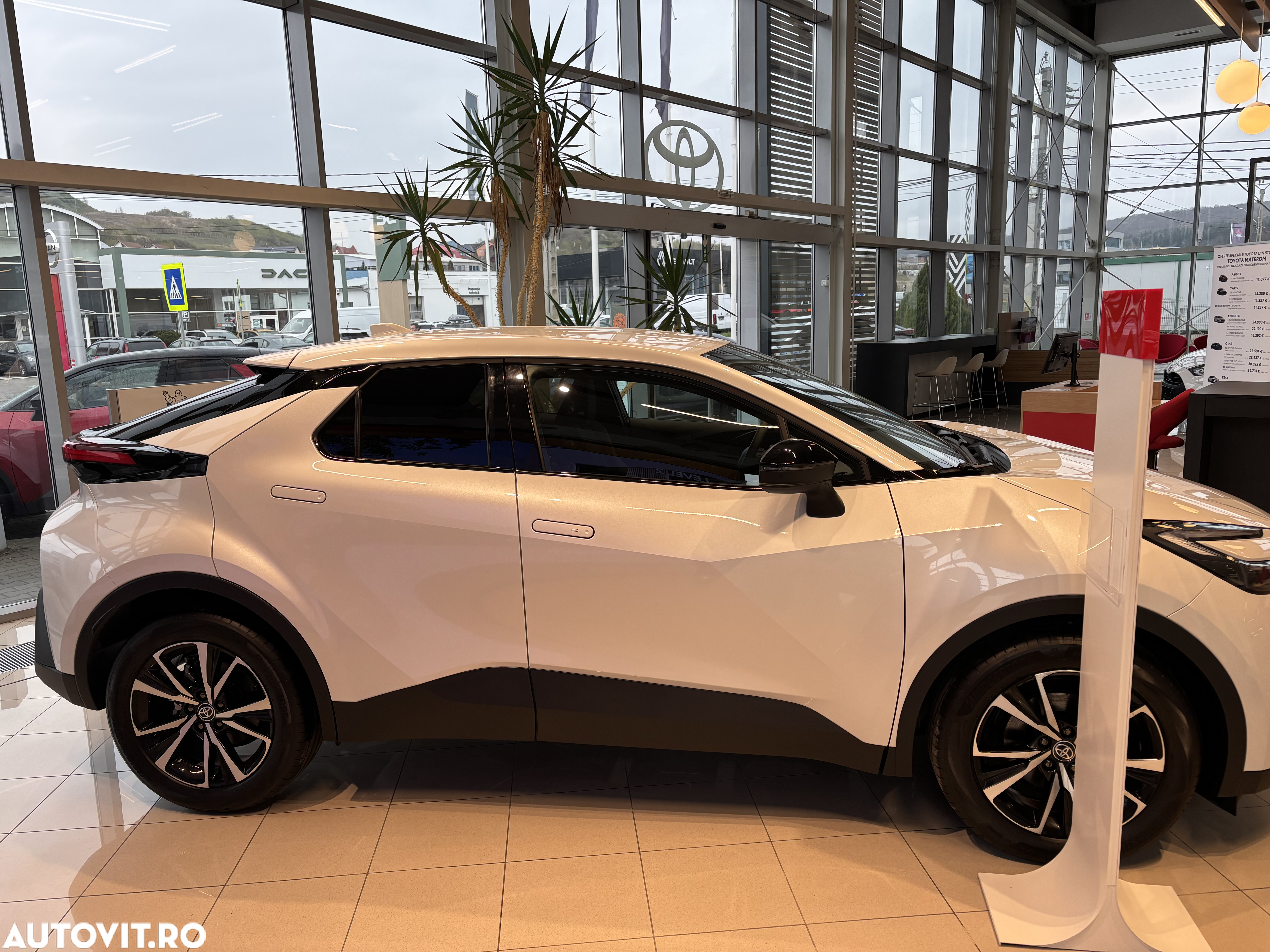 Toyota C-HR - 17