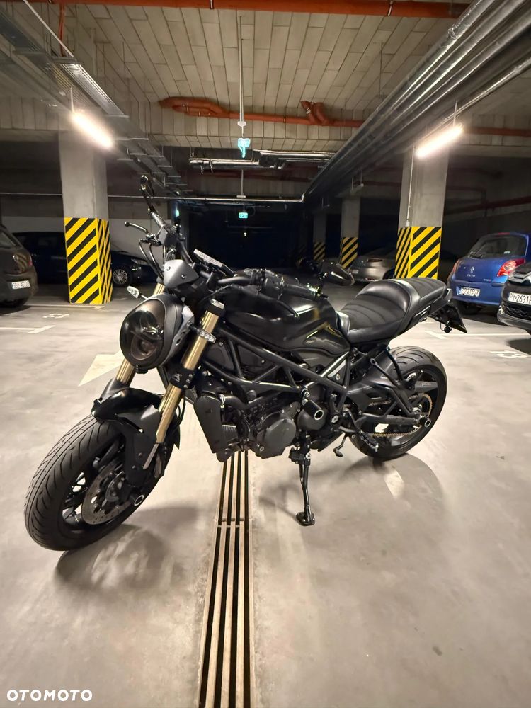 Benelli 752 S - 1