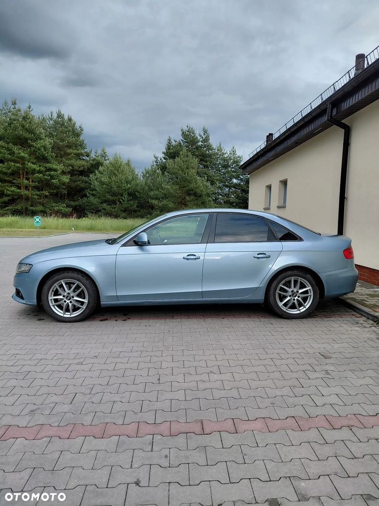 Audi A4 Limousine - 7
