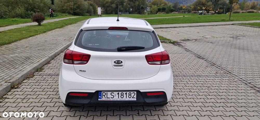 Kia Rio 1.2 M - 7
