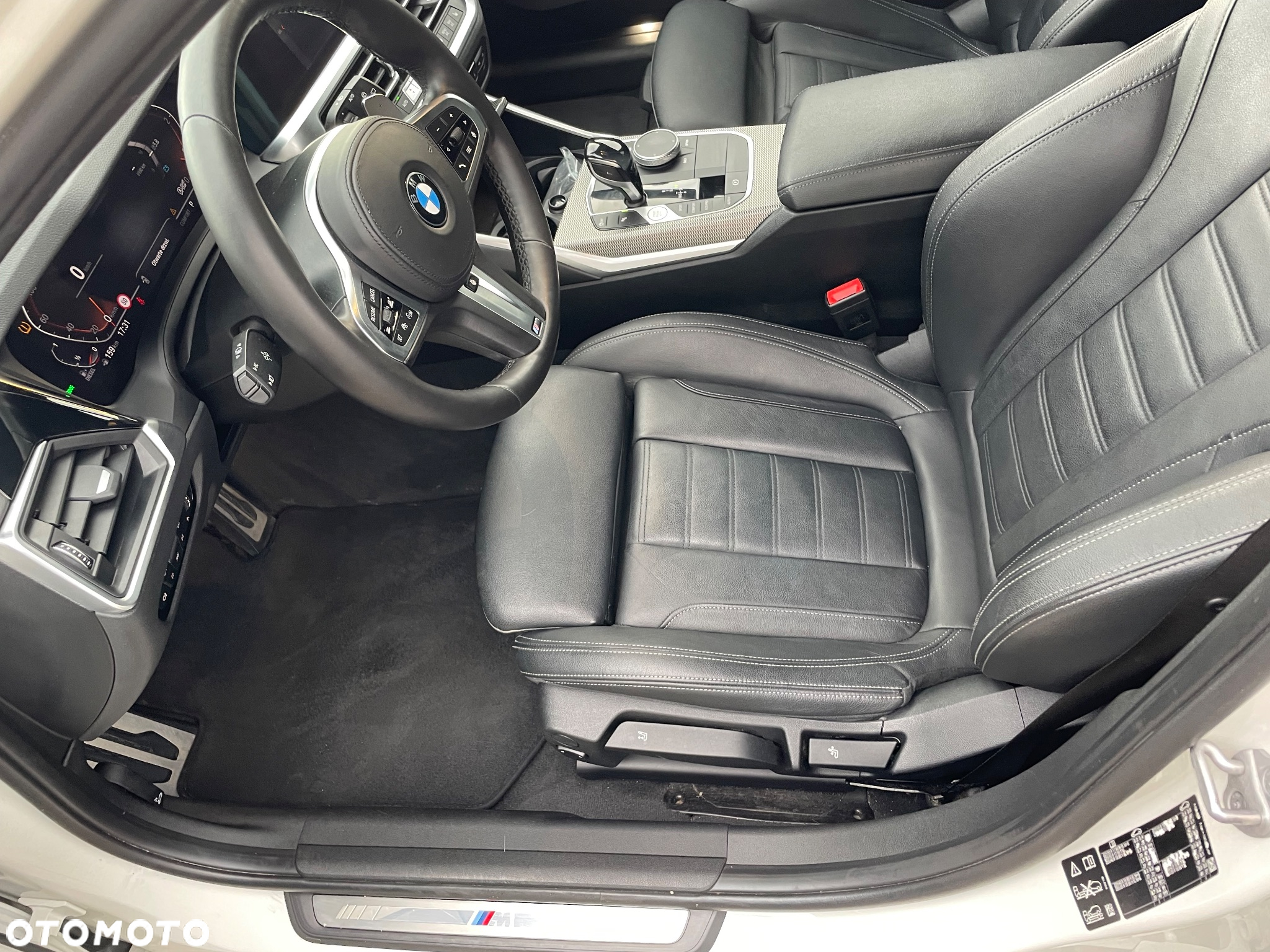 BMW Seria 3 320d M Sport sport - 12