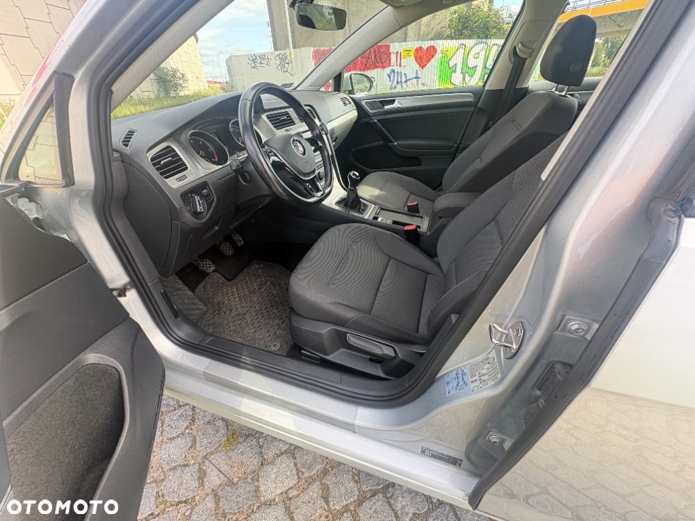 Volkswagen Golf 1.6 TDI BMT Comfortline - 8