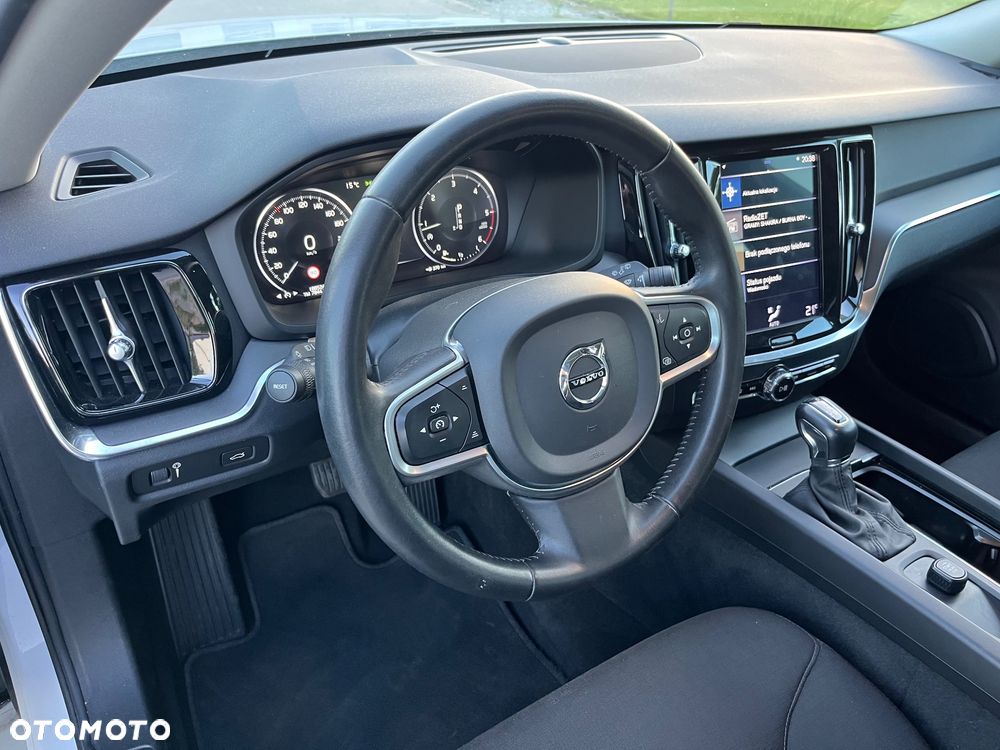 Volvo V60 D3 Geartronic Momentum Pro - 11