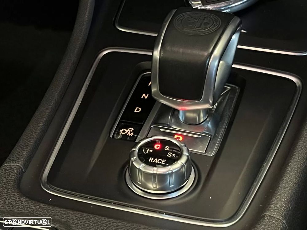 Mercedes-Benz CLA 45 AMG 4Matic Speedshift 7G-DCT Night Edition - 33