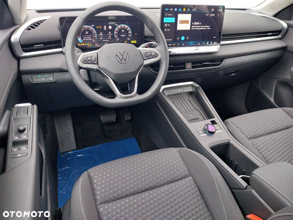 Volkswagen T-Roc - 12