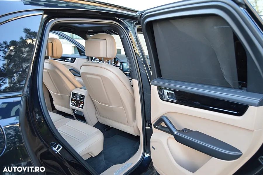 Porsche Cayenne S Tiptronic S Platinum Edition - 10