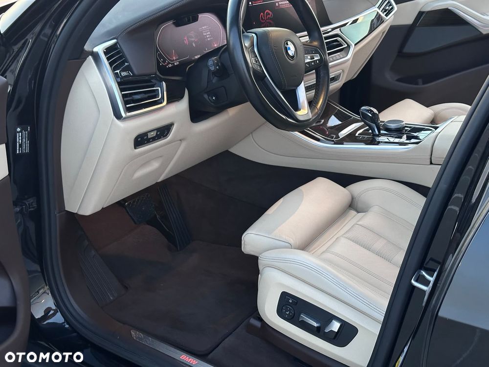 BMW X5 xDrive40i - 7