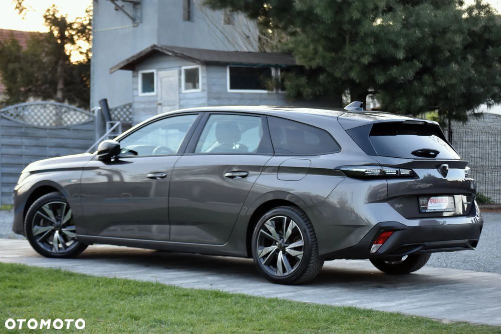 Peugeot 308 180 e-EAT8 GT - 13