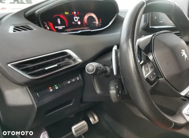 Peugeot 5008 1.6 PureTech GT S&S EAT8 - 14