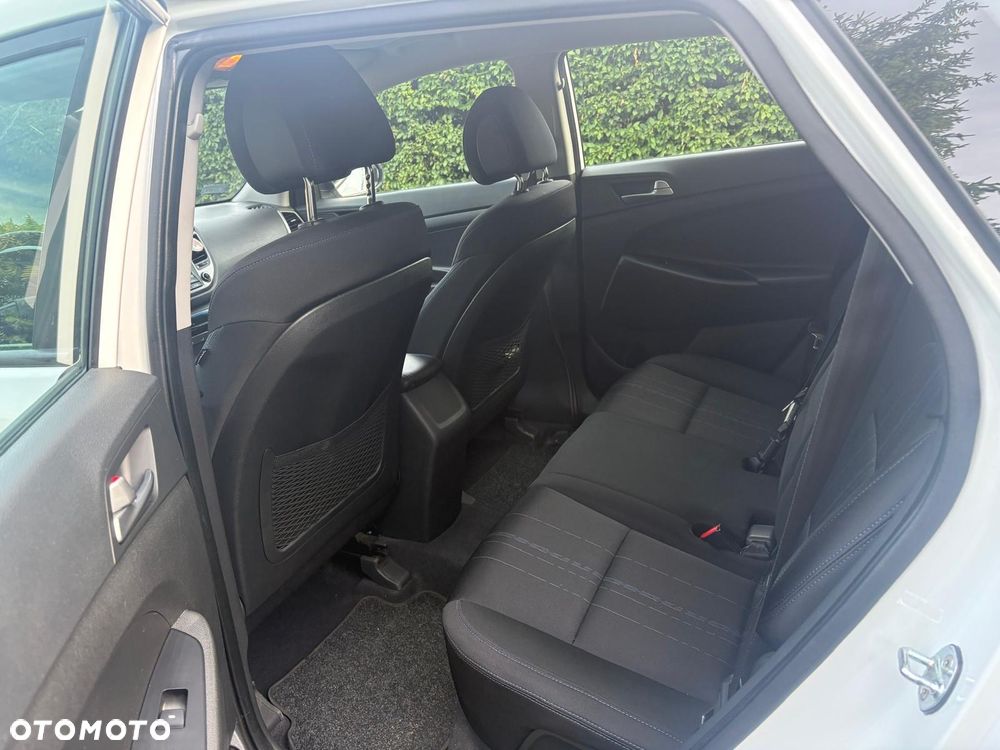 Hyundai Tucson 1.6 GDI BlueDrive Style 2WD - 9