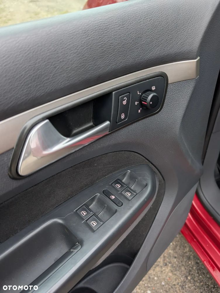 Volkswagen Touran - 10