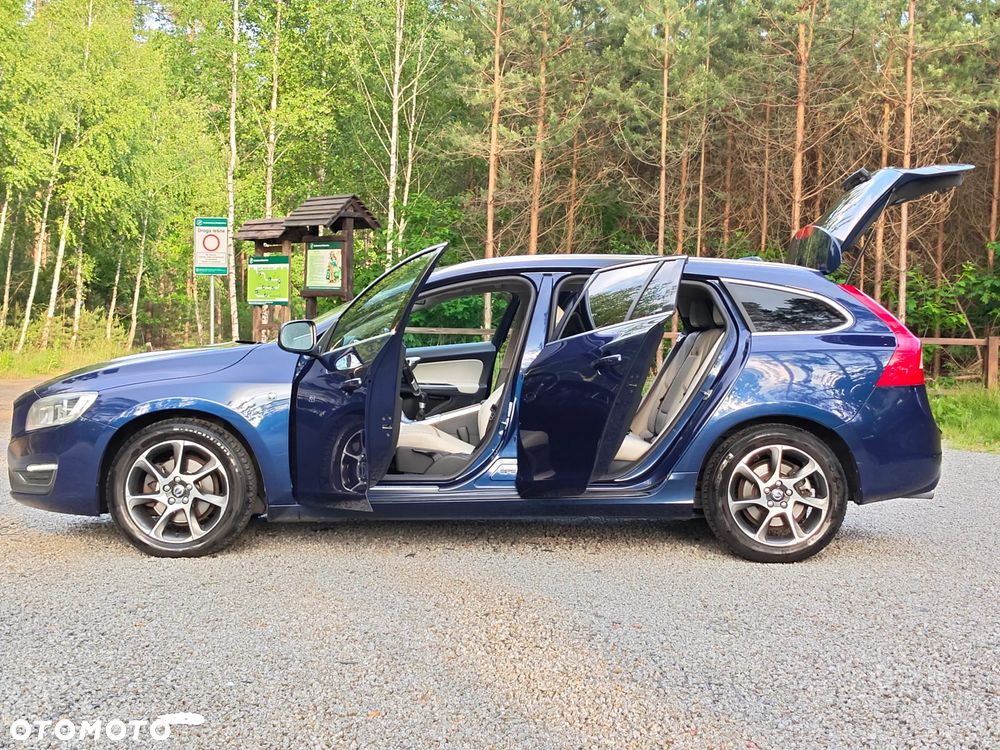 Volvo V60 D2 Ocean Race - 6