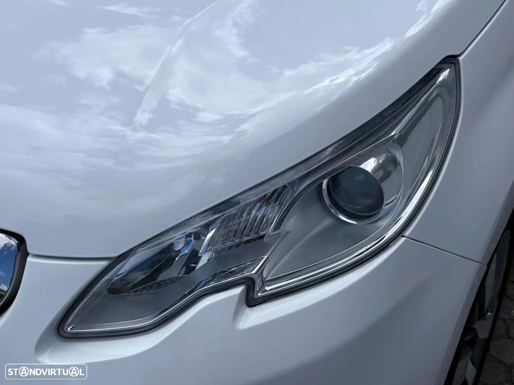 Peugeot 2008 1.6 e-HDi Allure - 15