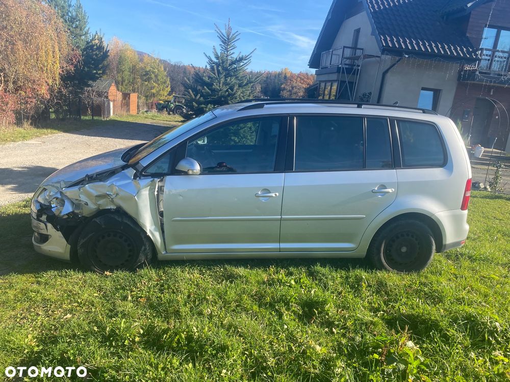 Volkswagen Touran 1.9 TDI Conceptline - 6