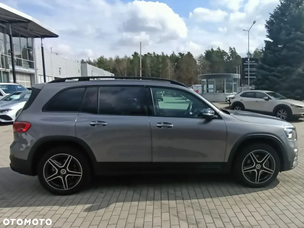Mercedes-Benz GLB 200 d 4-Matic AMG Line 8G-DCT - 8