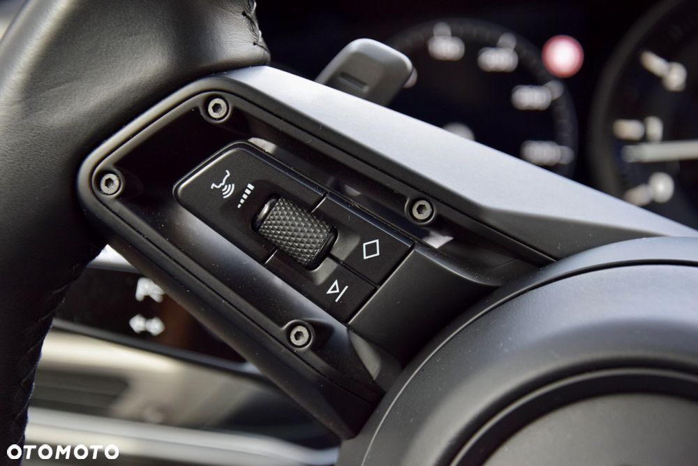 Porsche 911 Carrera T PDK - 29