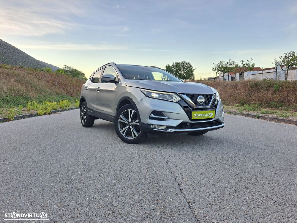 Nissan Qashqai 1.5 dCi N-Connecta J18+Led - 11