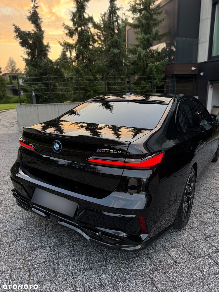 BMW Seria 7 - 8