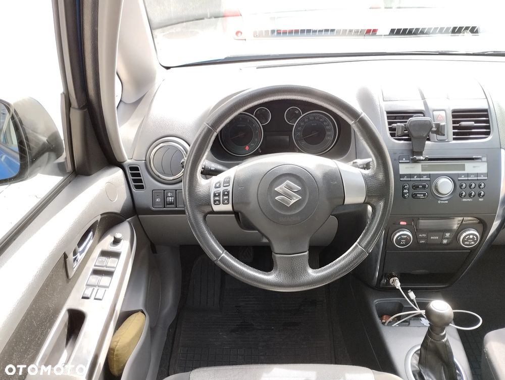 Suzuki SX4 1.6 VVT 4x4 Limited - 6