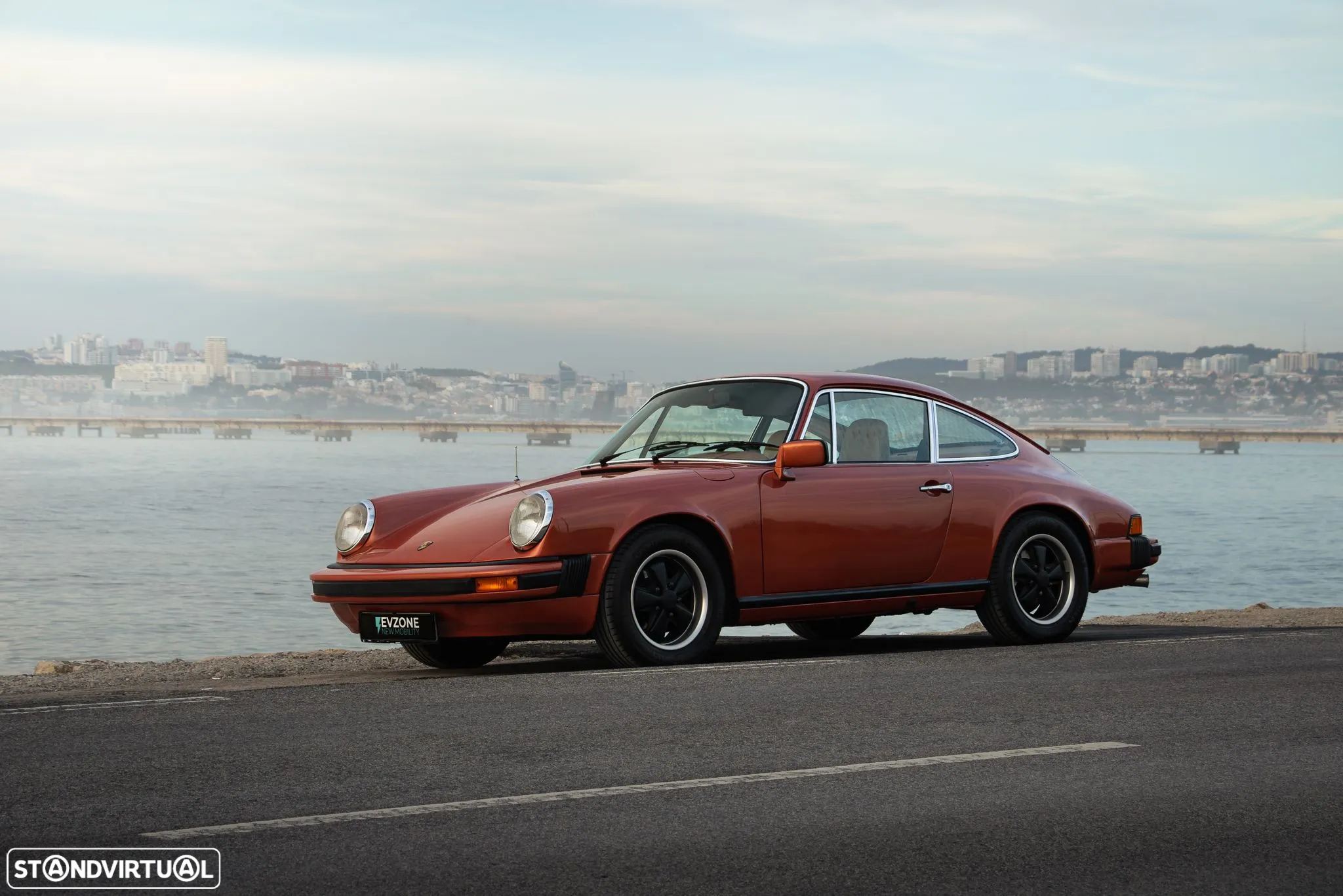 Porsche 911 Série G - 30