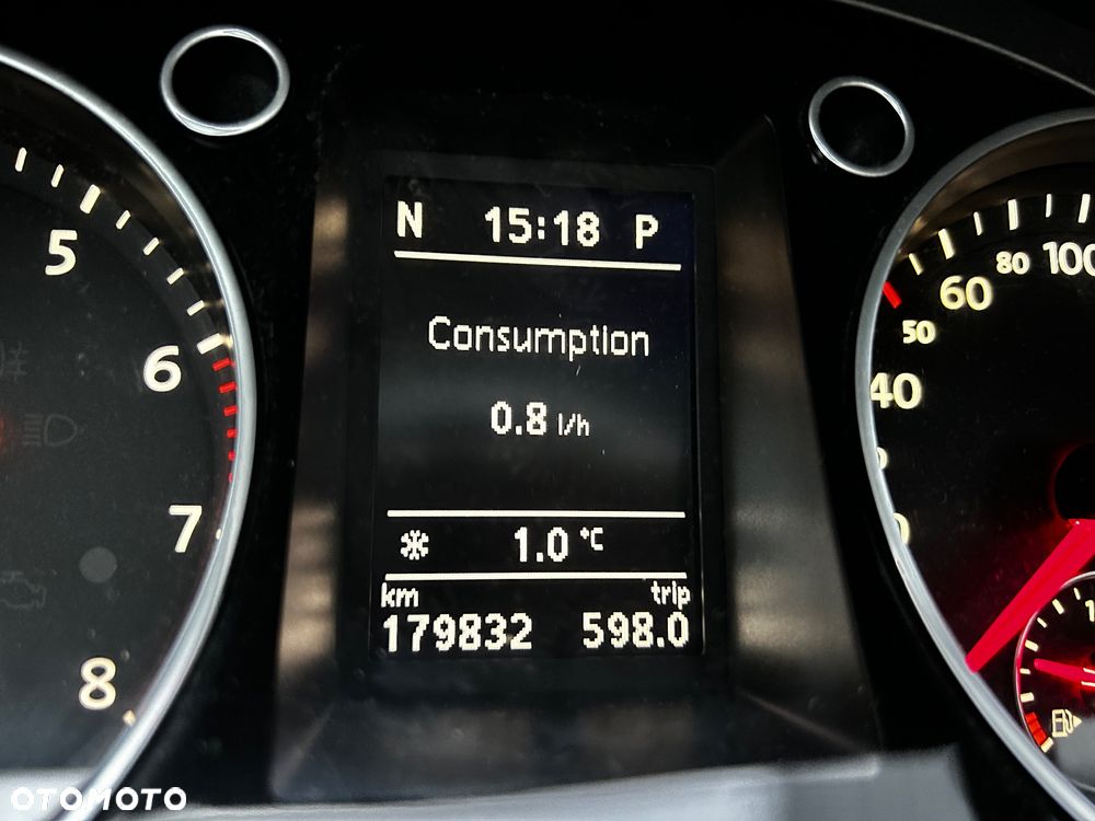 Volkswagen Passat 1.8 TSI Highline DSG - 23