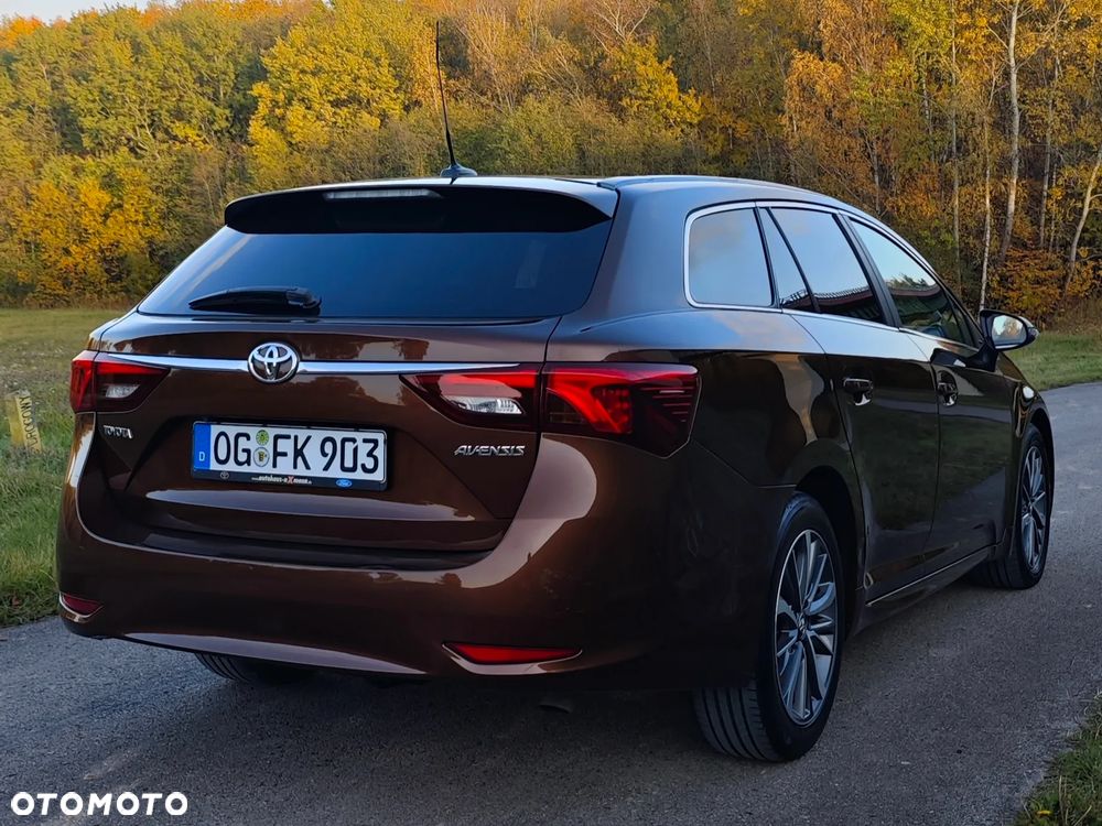 Toyota Avensis 2.0 D-4D Prestige - 29