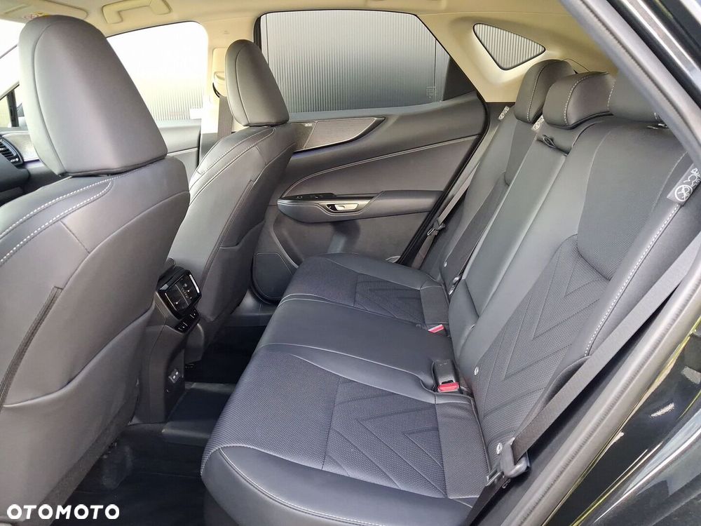 Lexus NX - 11