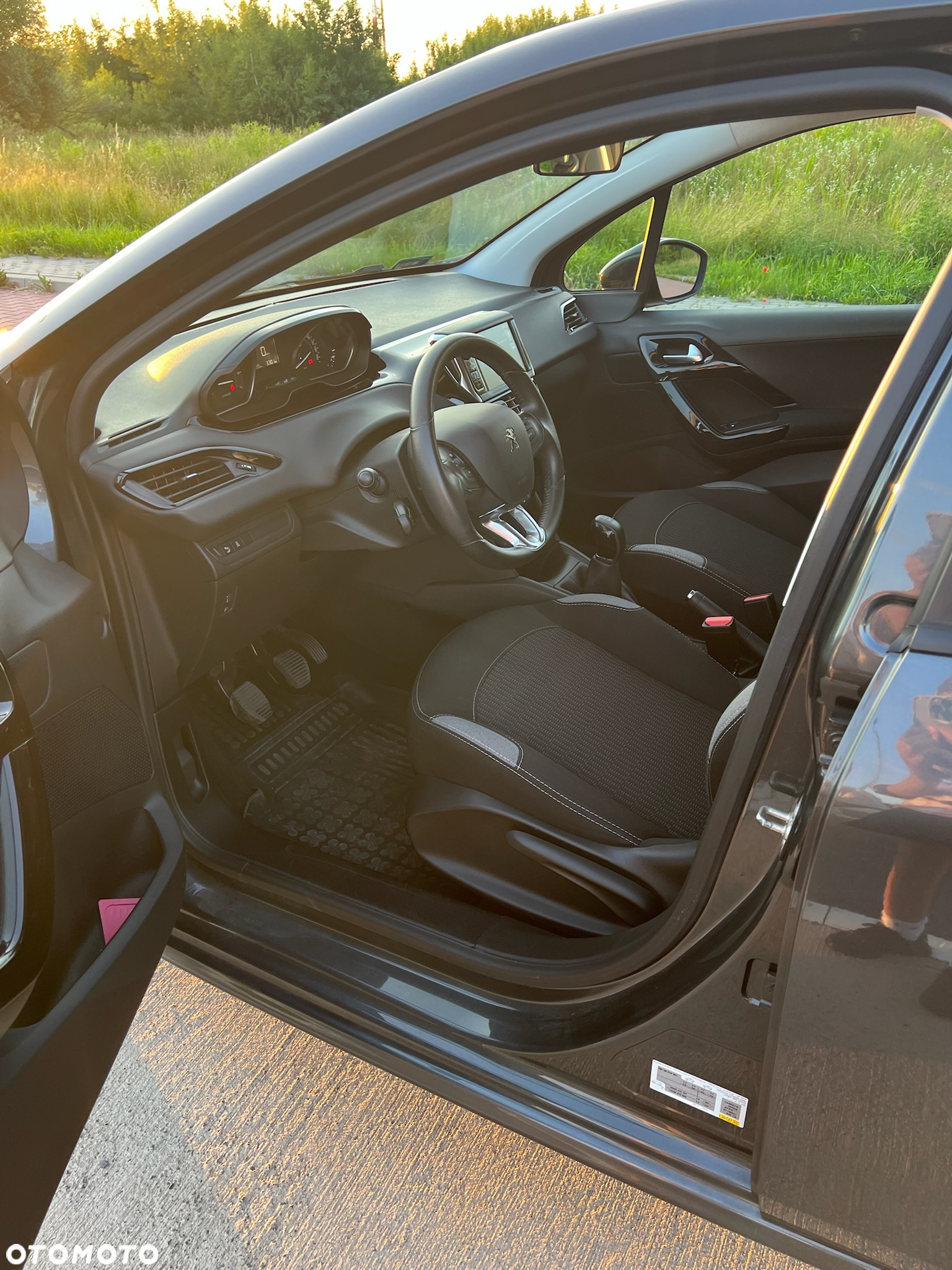 Peugeot 208 1.2 PureTech Active - 4