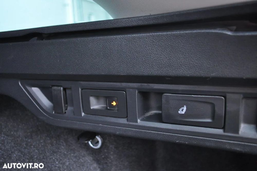 Skoda Octavia 2.0 TDI DSG First Edition - 35