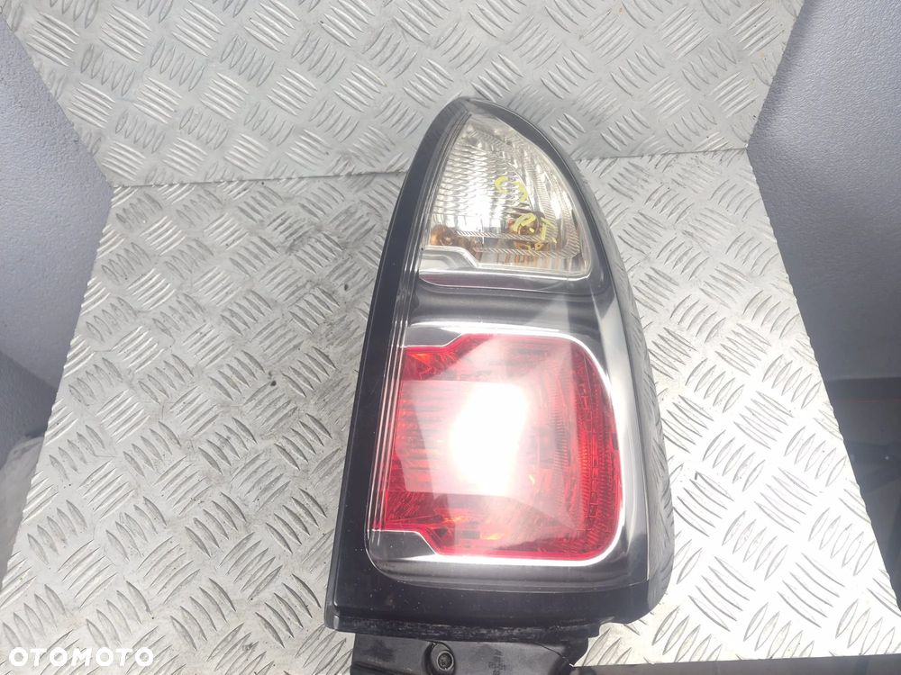 Lampa tylna Prawa strona Citroen C3 89089253 - 1