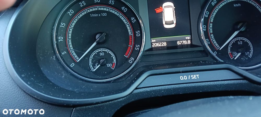 Skoda Octavia 2.0 TDI (Green tec) RS - 10