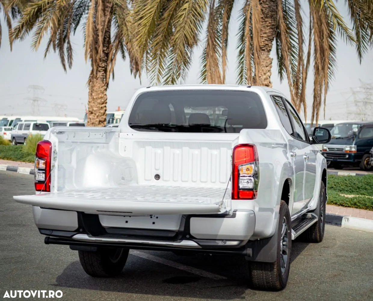Mitsubishi L200 Pick Up 4x4 S&S Autm. Double Cab Intro Edition - 19