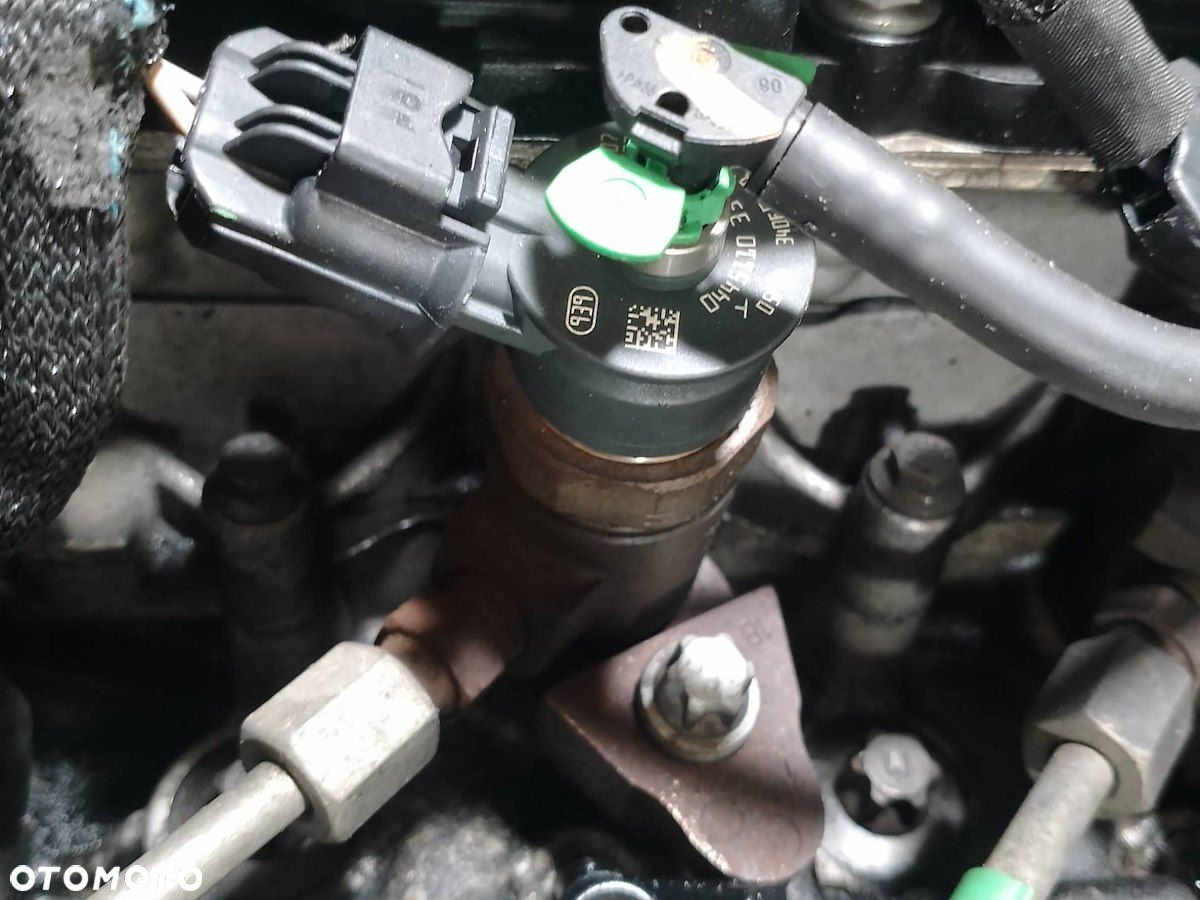 SILNIK PEUGEOT 206 PLUS 9684143880 1.4  HDI - 2