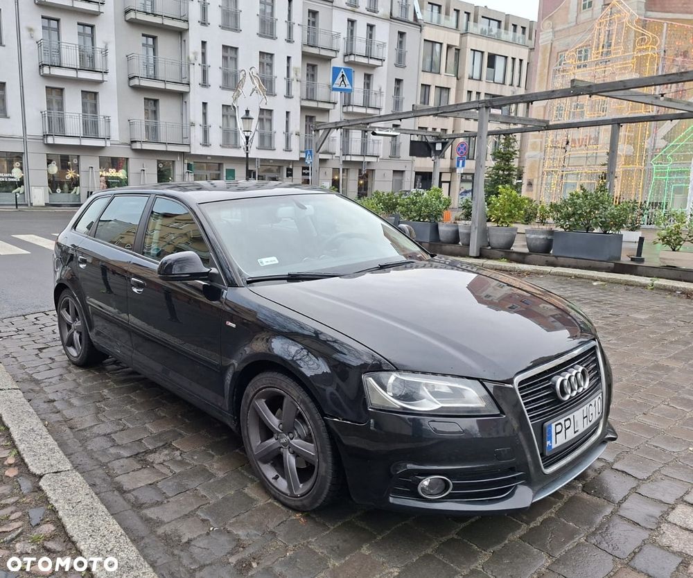 Audi A3 Sportback - 1