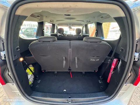 Dacia Lodgy 1.5 dCi Stepway 7L - 15