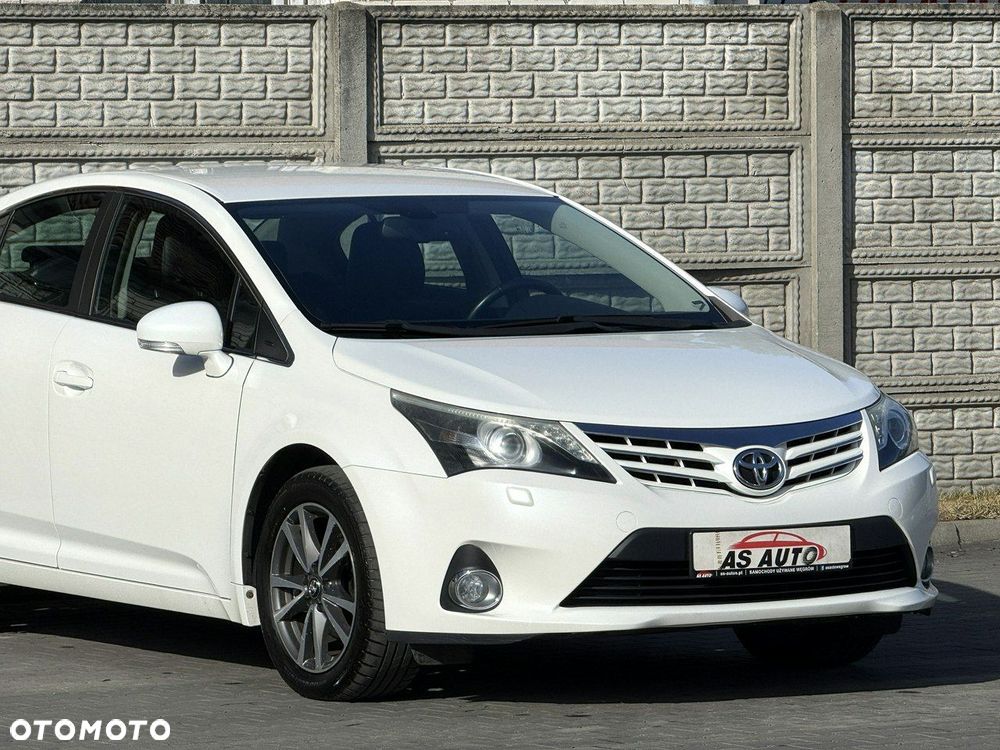 Toyota Avensis 2.0 Premium MS - 33