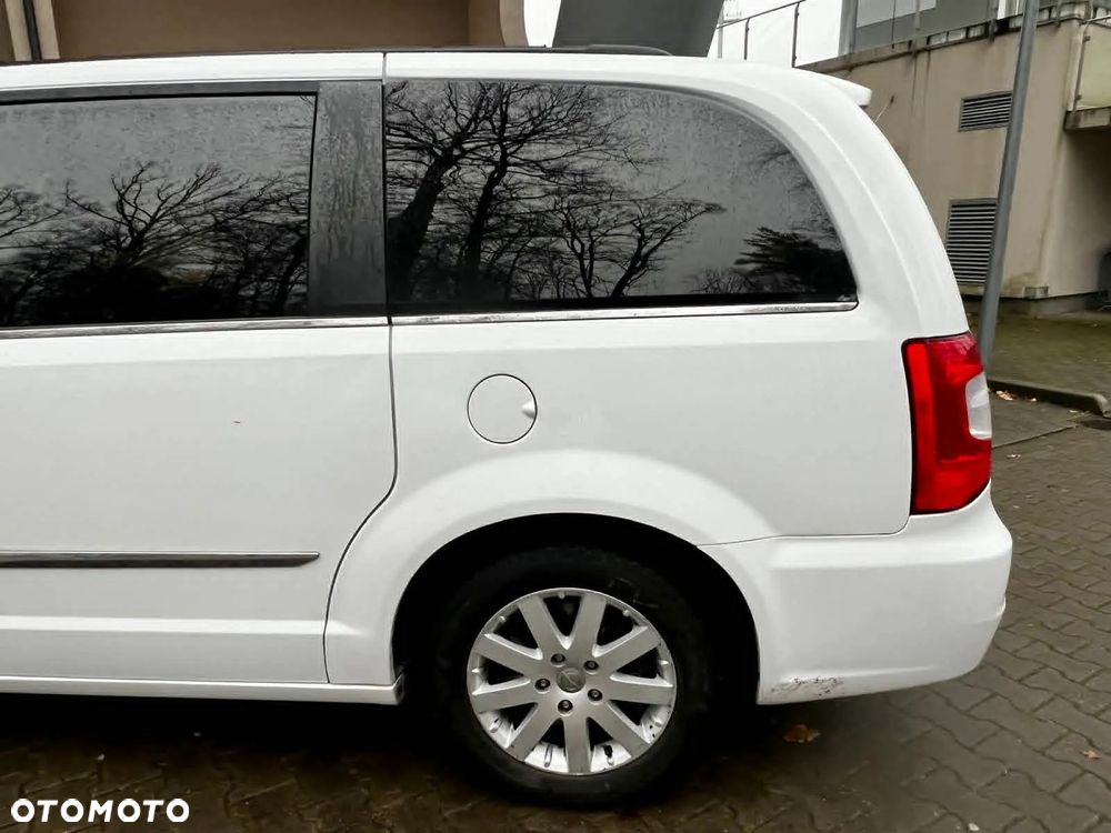 Chrysler Town & Country 3.6 Touring - 17