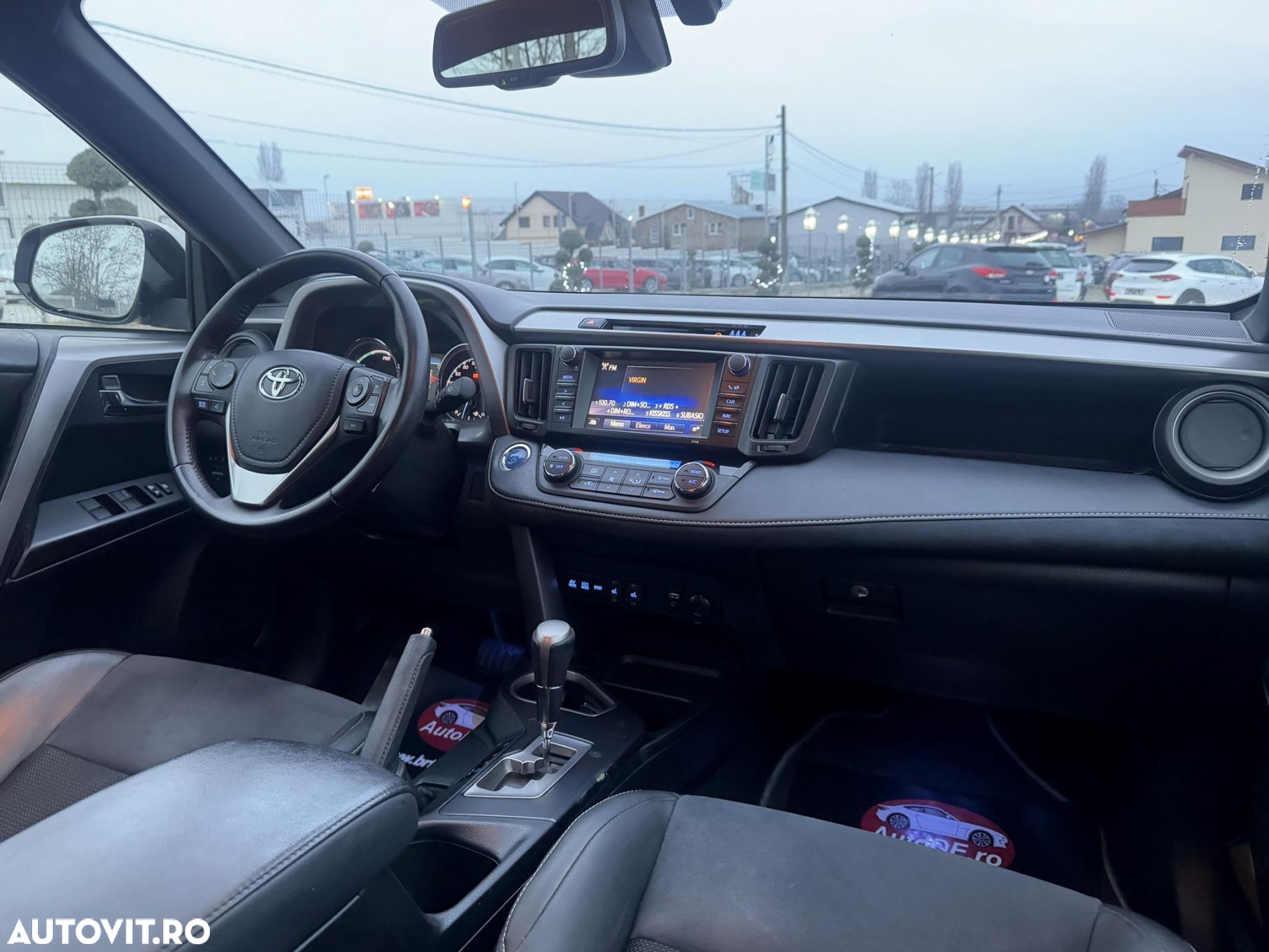 Toyota RAV4 - 7