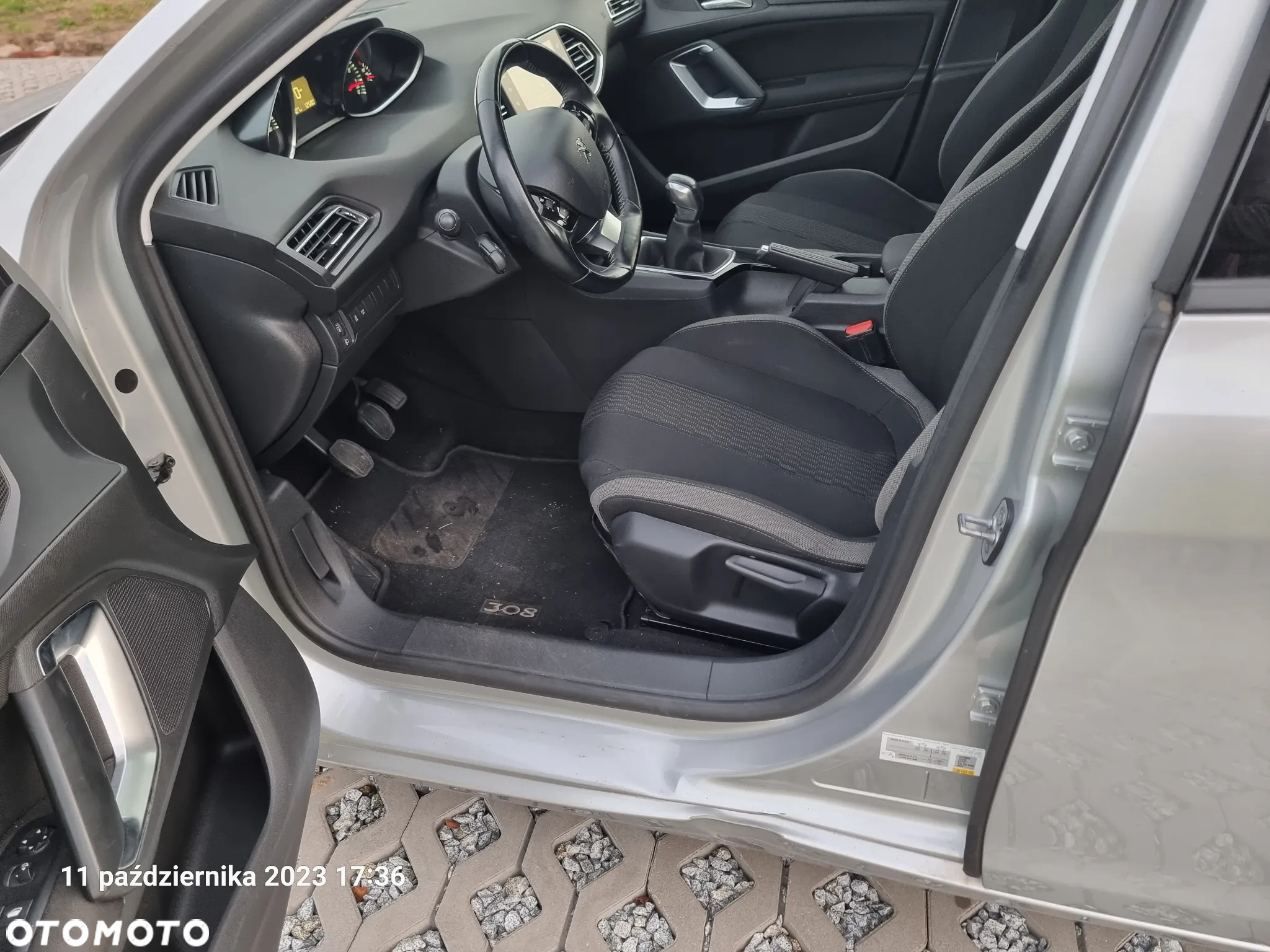 Peugeot 308 1.2 PureTech Active S&S - 17