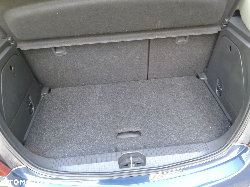 Opel Corsa 1.4 16V Satellite - 13