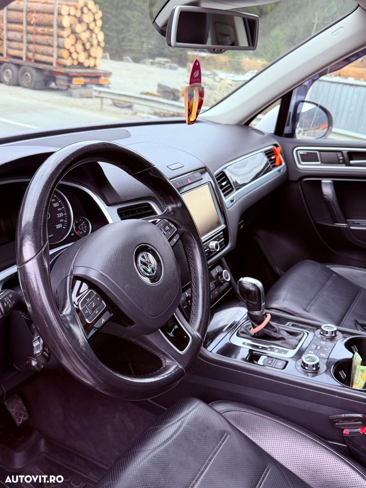 Volkswagen Touareg 3.0 V6 TDI BMT - 8