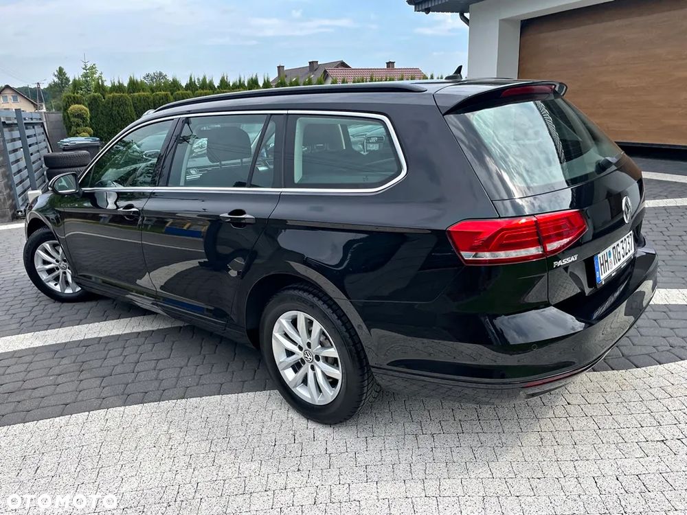 Volkswagen Passat ver-variant-1-5-tsi-opf-dsg-comfortline - 10
