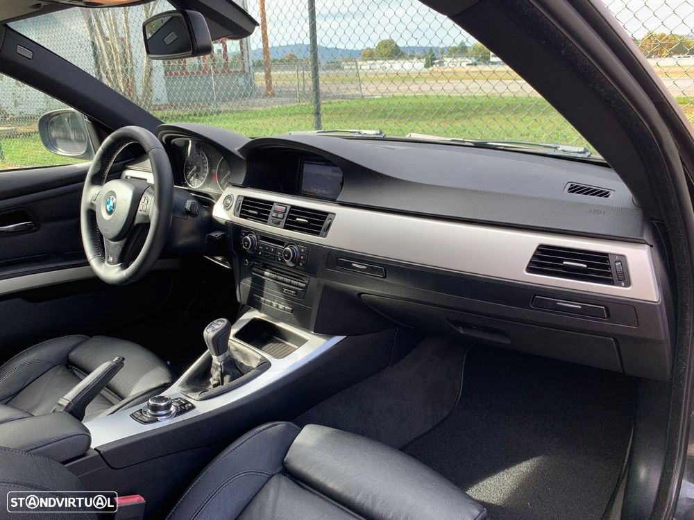 BMW 320 d Coupe Edição M - 17