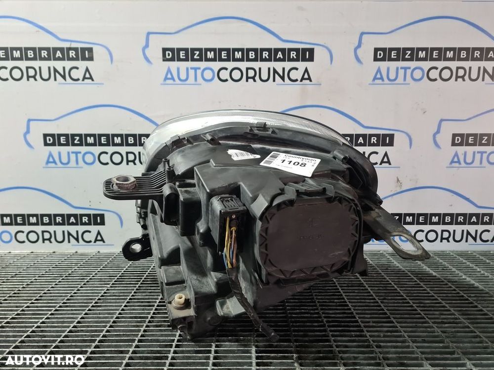 Far Dreapta Mini Countryman 2010 - 2016 SUV 4 Usi (1108) Fara xenon - 2