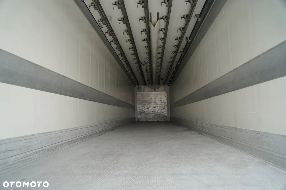 Schmitz Cargobull CHŁODNIA / THERMO KING  / HAKÓWKA / OŚ PODNOSZONA / KOSZ NA PALETY - 15