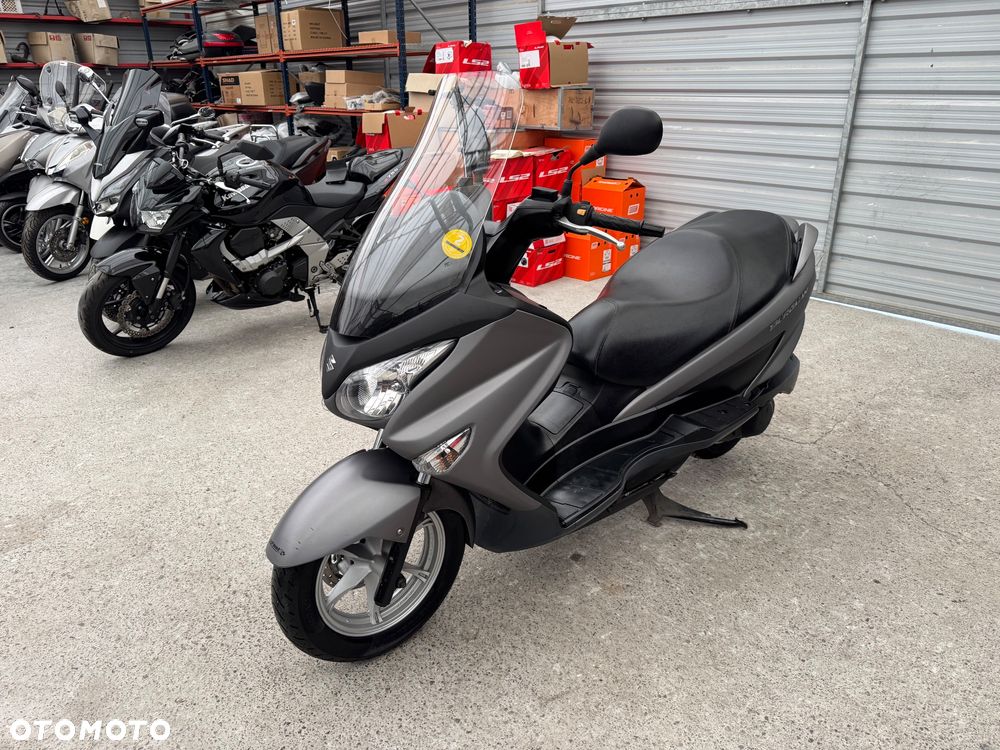 Suzuki Burgman - 3