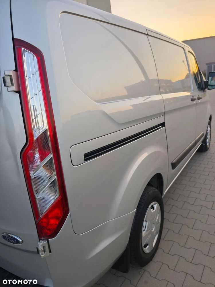Ford Transit Custom - 10