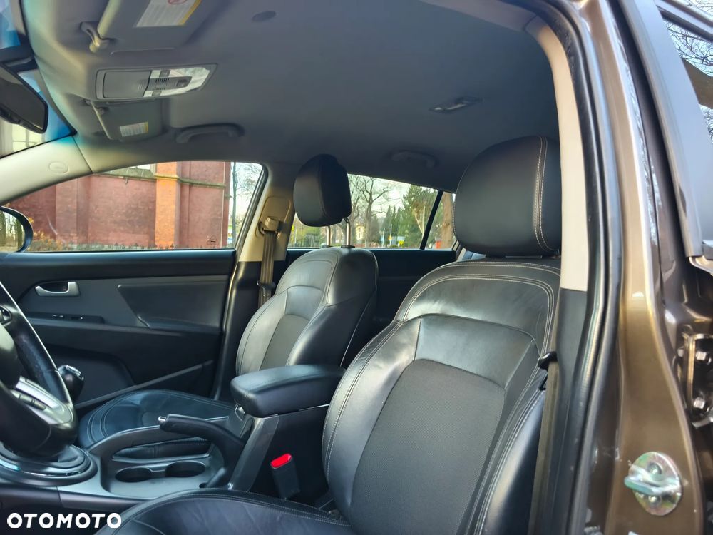 Kia Sportage 2.0 CRDI 2WD Spirit - 13