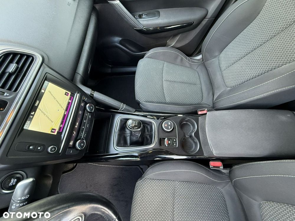 Renault Kadjar 1.2 Energy TCe Adventure - 37